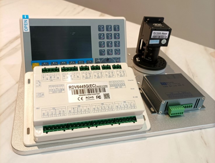 Комплект для контурной резки CCD-камера RuiDa SV300 и RuiDa RDV6445