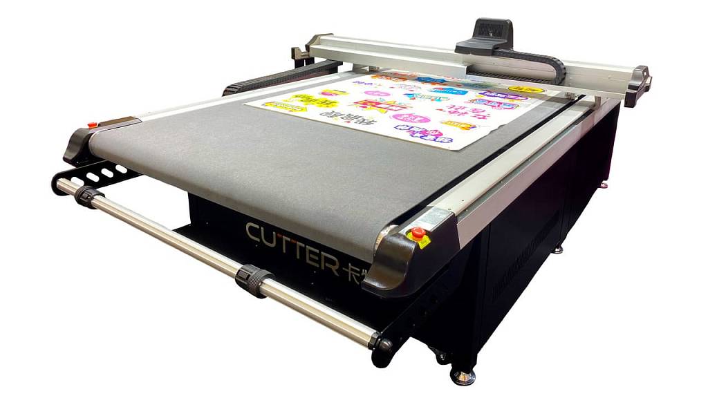 Изображение Планшетный режущий плоттер Fayon KT1325 S1 1,3 x 2,5 м, 1800 мм/сек