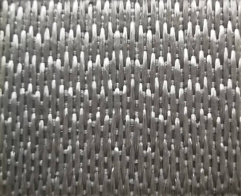 Изображение Термотрансферная пленка NOVA-PATCH TWILL 8730 серебряная, твиловая вышивка для шевронов и нашивок, 0,50 x 10 м